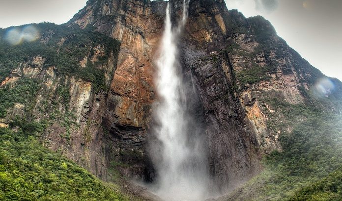 بلندترین آبشار دنیا در ونزوئلا