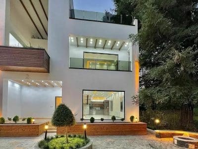 ویلا جنگلی تریبلکس نما مدرن استخر دار روف گاردن