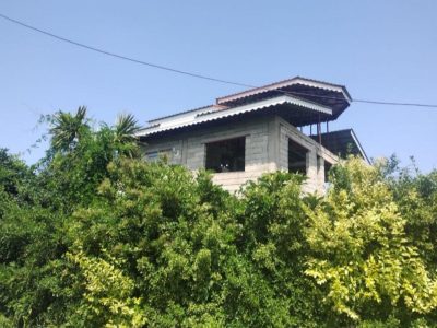ساختمان نیمه ساخت