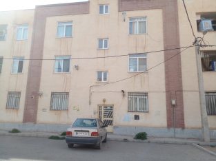آپارتمان ۷۰ متری نظرآباد نورگیر و تمیز