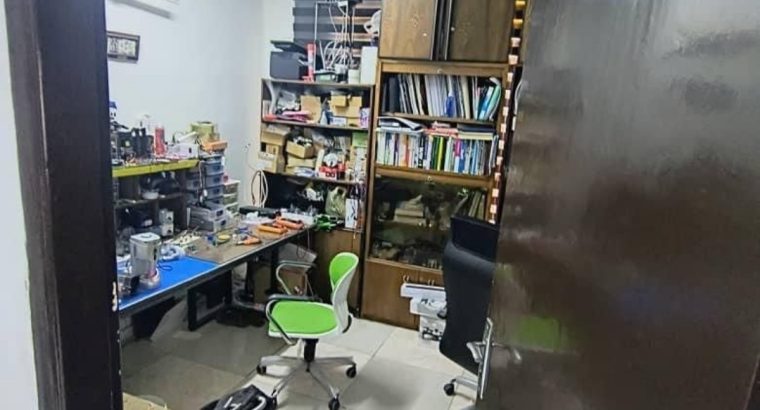 آپارتمان(دفتر)۹۵ متری سه خواب بر اصلی مناسب اداری