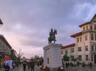 فروش فوری مغازه بهترین لوکیشن میدان شهرداری رشت